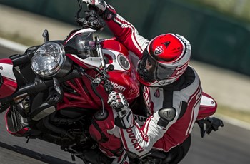 Ducati Monster 1200 R 2017 - Bild 76 Ducati Monster 1200 R 2017 - Bild 76